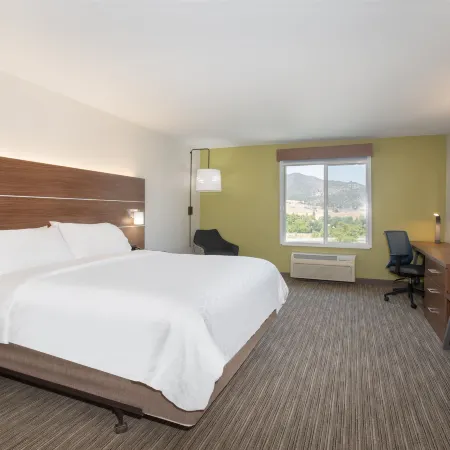 Holiday Inn Express YREKA-SHASTA AREA by IHG