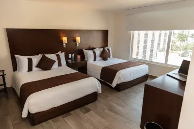 Ramada by Wyndham Tampico Centro Hotels near Arenal Park