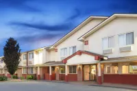 Super 8 by Wyndham Kingston Hotels in Ulster