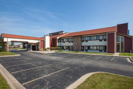 Baymont Inn and Suites by Wyndham Franklin, Indiana Отели в г. Джонсон