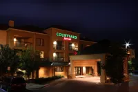 Courtyard Flint Grand Blanc فنادق في Mundy Township