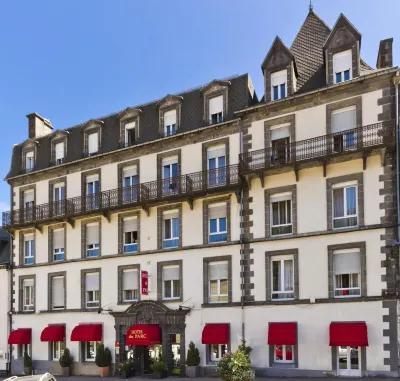 Hôtel du Parc Hotels in Orcival