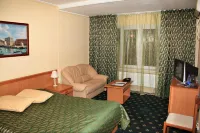 Kedr Hotel  호텔