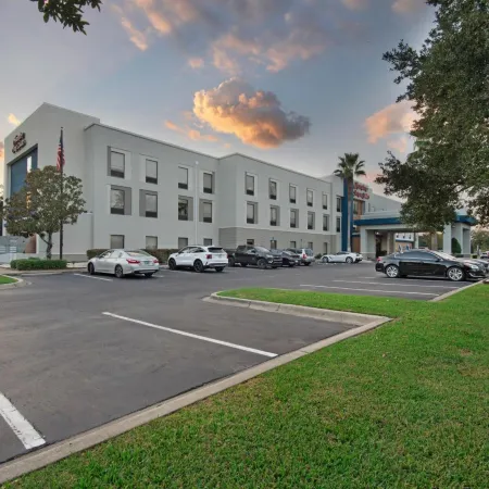 Hampton Inn & Suites Pensacola I-10 North at University Town Plaza