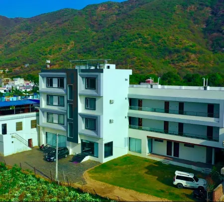 Hotel 777, Pushkar