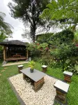 Villa Lembah Ciparay - Clean, Cozy, Family Friendly, with Paddyfield View. Hotels in Pamijahan