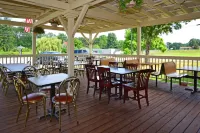 Howard Johnson by Wyndham Saugerties, NY Hotels in Saugerties South