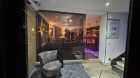 Auberge de la Marine Отели в г. Доль