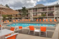 Ashland Hills Hotel & Suites - Pools