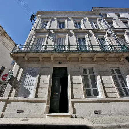 Meublés de l'Arsenal cœur de Ville !