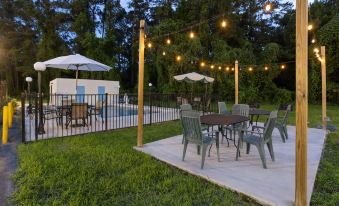 Days Inn by Wyndham Hardeeville Near Hilton Head