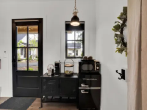 The Scout Boutique Cottages Hotels in Sisters