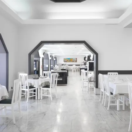 Nautilus Hotel