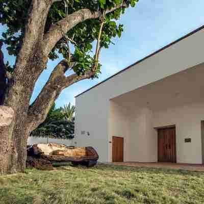 Hotel Dona Manuela Hotel Exterior