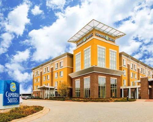 Cambria Hotel Appleton - 3-Star