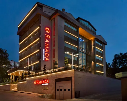 Ramada by Wyndham Bursa Çekirge Thermal & Spa Hotel di Bursa