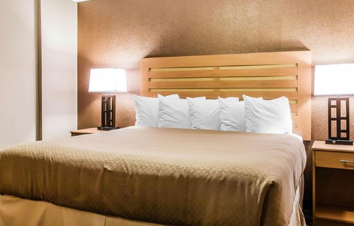 Quality Inn & Suites Warren - Detroit