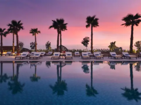 InterContinental Hotels RESIDENCES ABU DHABI by IHG