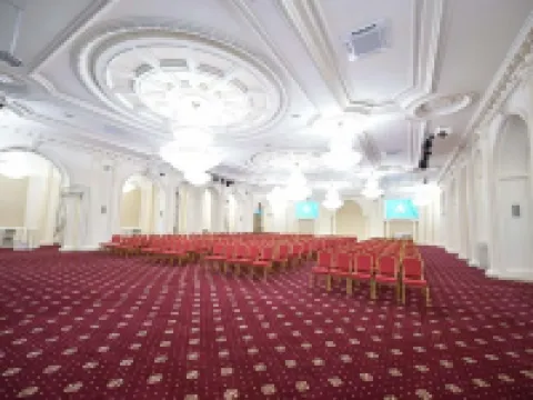 Shymkent Grand Hotel 奇姆肯特酒店