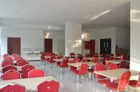 I&M Hotel Billiard - sarapan