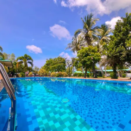 The Coco Grand Chalet Pakbara