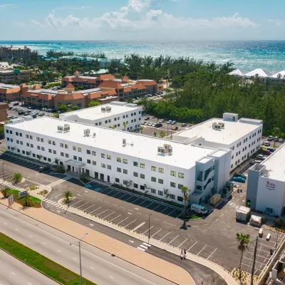 Governors Village Seven Mile Beach Corridor Hotels near Camana Bay