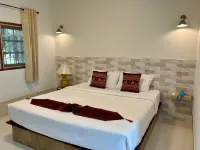 SUAN SANG CHAN RIVERSIDE RESORT - badewanne