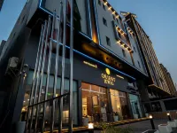 Jawhrat Al Sharq Serviced Apartments Hotel in zona Centro Commerciale Oasis Mall