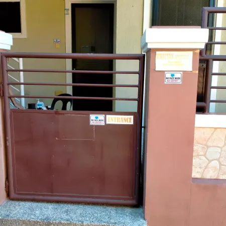 V.F. Riton Apartelle