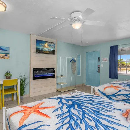Latitude 26 Waterfront Boutique Resort - Fort Myers Beach