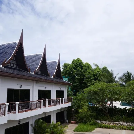Thesunhouse Hua Hin Hotel Отели рядом с достопримечательностью «Элефант-виллидж (Деревня слонов)»