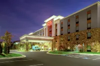 Hampton Inn & Suites by Hilton Glenarden Washington DC Hotels in Lake Arbor