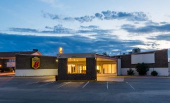 Super 8 by Wyndham Sterling CO