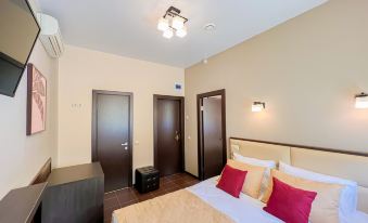 Krasnaya Gora Hotel