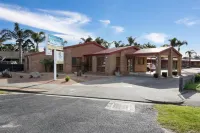 Cunningham Shore Motel Hotels in Lakes Entrance