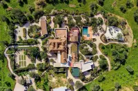 Fazenda Nova Country House Hotels in Moncarapacho