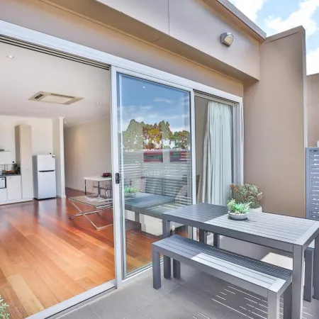 Indulge Apartments - Langtree