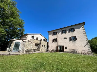 Agriturismo Bio I Rondinelli Hotel in zona Dzam shop