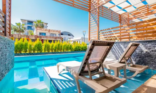 Feniks Priority Hotel