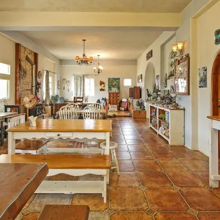 Lei Misi Bed and Breakfast Отели рядом с достопримечательностью «Су-Au Колд Спринг»