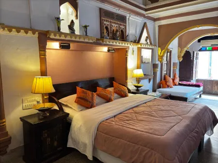 Shahi Guest House Отели рядом с достопримечательностью «Ghanta Ghar Jodhpur»