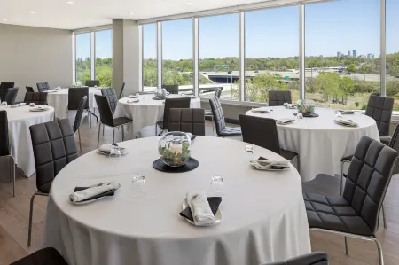 AC Hotel Minneapolis West End Отели в г. Хеннепин