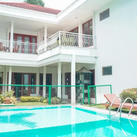 Villa Venety's Lembang by Bwb