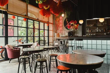 รูปภาพของทิม แมนชั่น