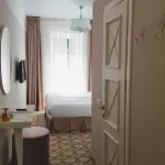 Madame L (Мадам Эль)