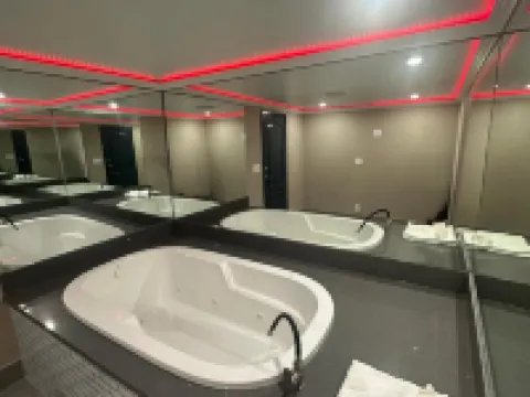 สตาร์ดัสต์ โมเต็ล อาซูซา โรงแรมในอาซูซ่า