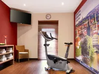 NH Wien City Hotels near Museumsquartier Metro Stop