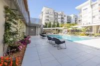 Boulevard North Lakes - Pool