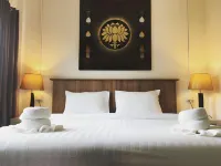 A Plus Deluxe Hotel - 2 tähden