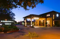 DoubleTree by Hilton Claremont - spa
